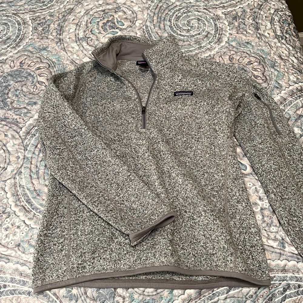 Patagonia 1/4-zip fleece sweater